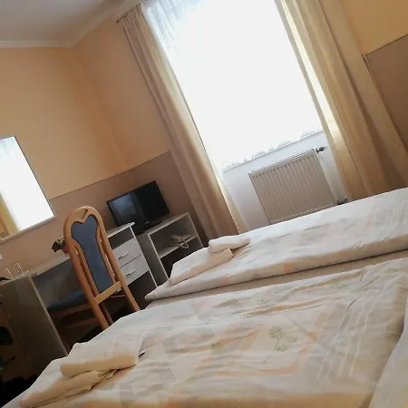 Wertheim 3* Prague