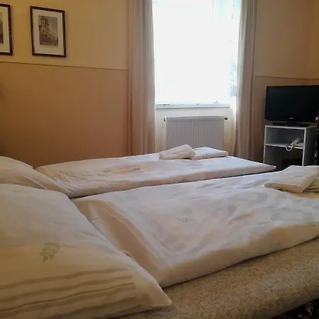 Wertheim 3* Prague