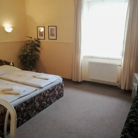 Wertheim 3* Prague